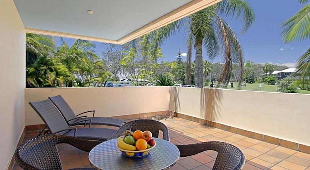 Waves Byron Bay Hotel Exterior foto