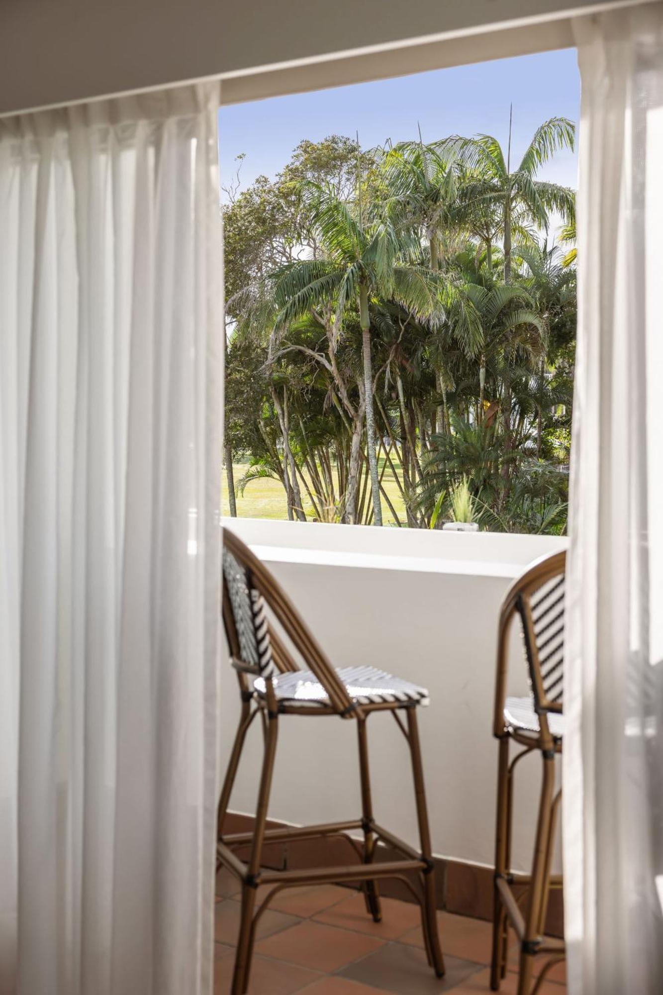 Waves Byron Bay Hotel Exterior foto
