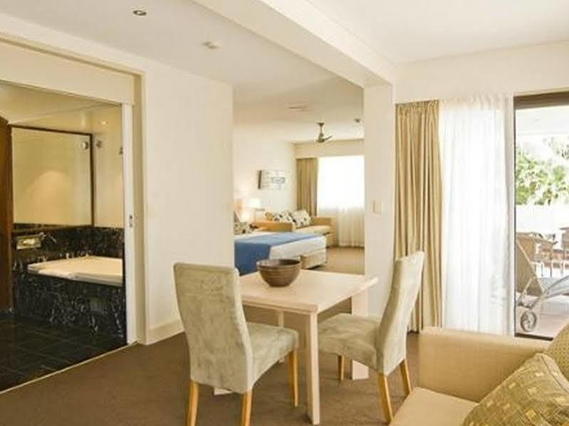 Waves Byron Bay Hotel Exterior foto