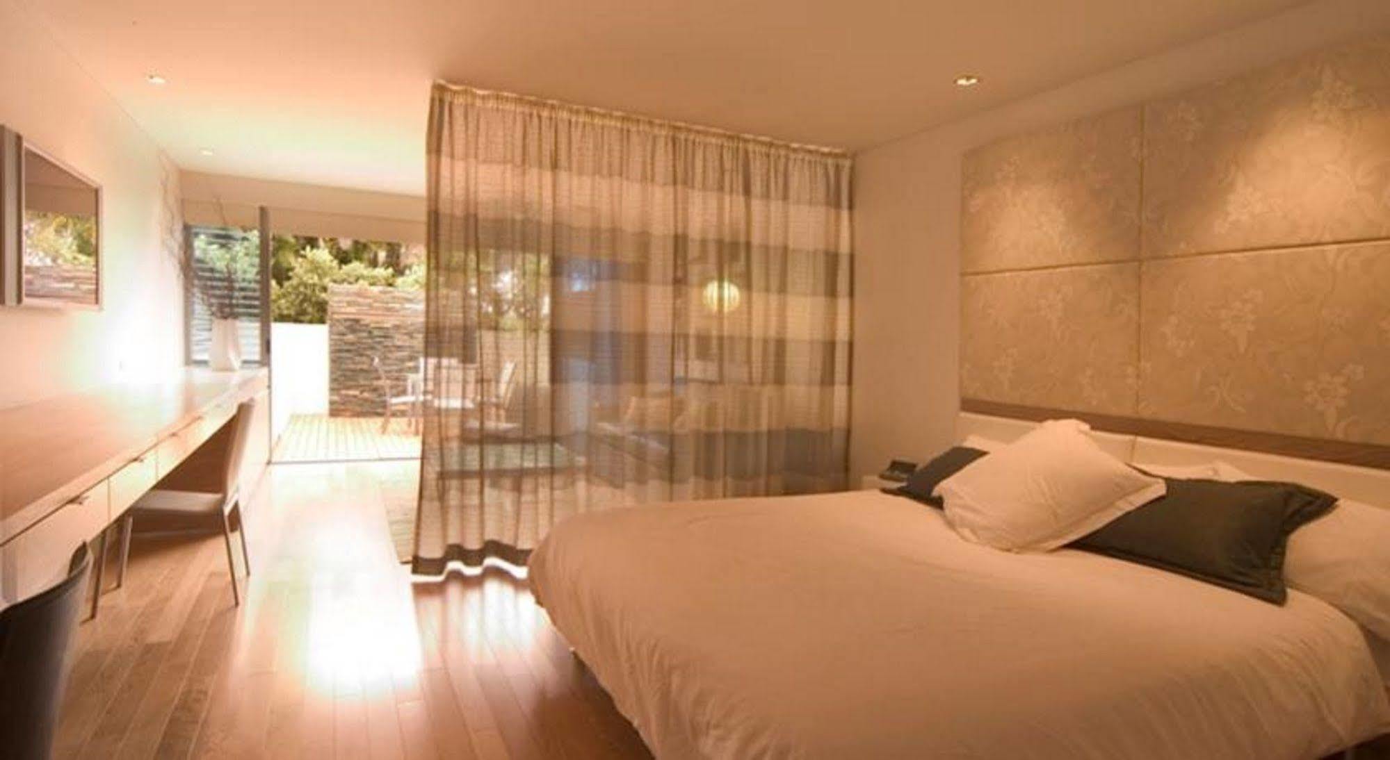 Waves Byron Bay Hotel Exterior foto
